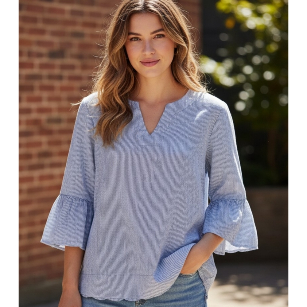 Preswick & Moore Striped Scallop hem top Blue & White Size M